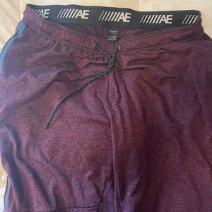 American Eagle Men’s XL Red Sweatpant Joggers